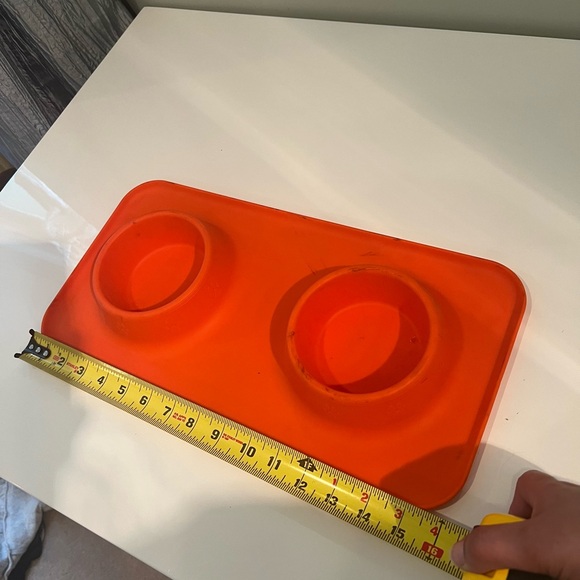 Orange Silicone Pet Bowl Matt (no-slip) - Picture 2 of 4